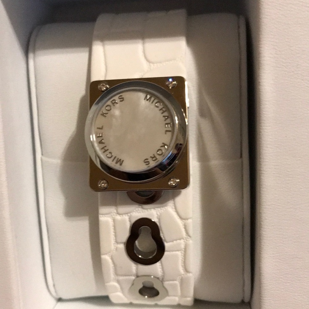 Michael Kors Access Reade Activity Tracker